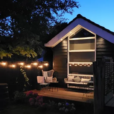 Apartamento Tiny House, Close To Amsterdam And Zaanse Schans Oostzaan