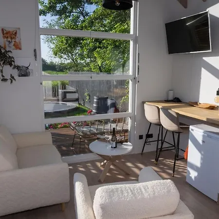 Tiny House, Close To Amsterdam And Zaanse Schans Apartment *